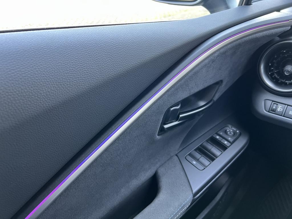 Toyota C-hr 2.0 phev 220 exec