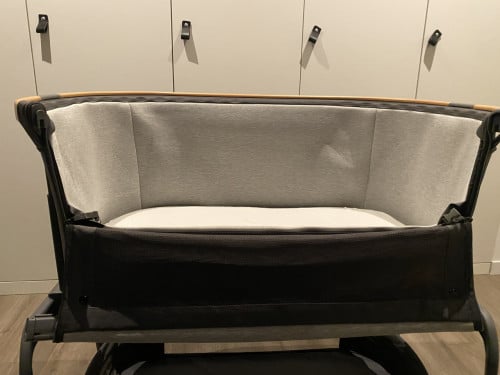 Co-sleeper Maxi-Cosi Iora | Topstaat + matras + tas