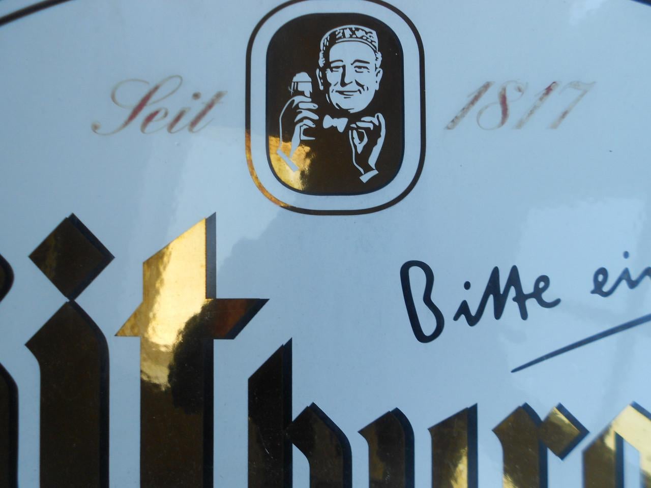 Emaille reclamebord plaat schild Bitburger bier.