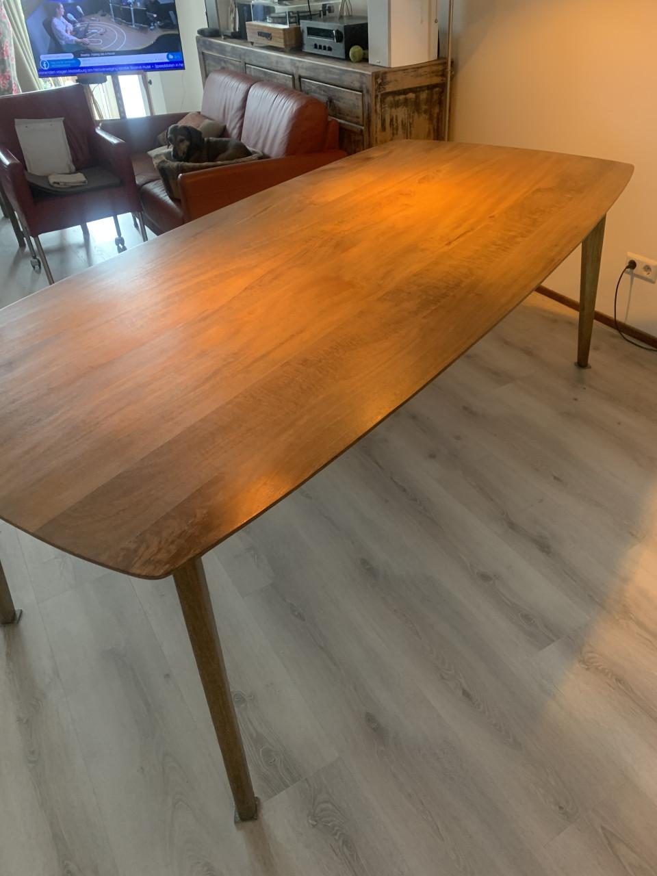 Mango houten tafel als nieuw bij ons te groot