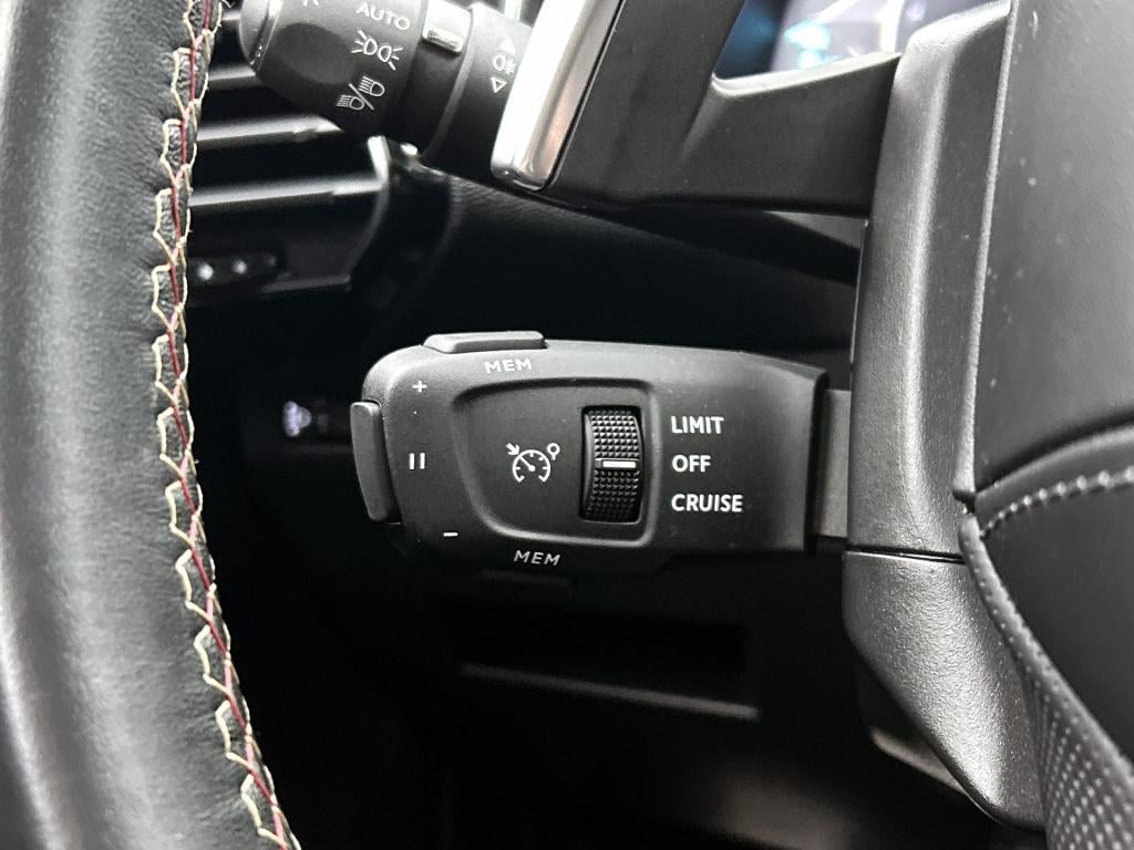 Ds Ds 7 e-tense 300pk 4x4 performance line+ | alcantara | 20" lichtmetaal |