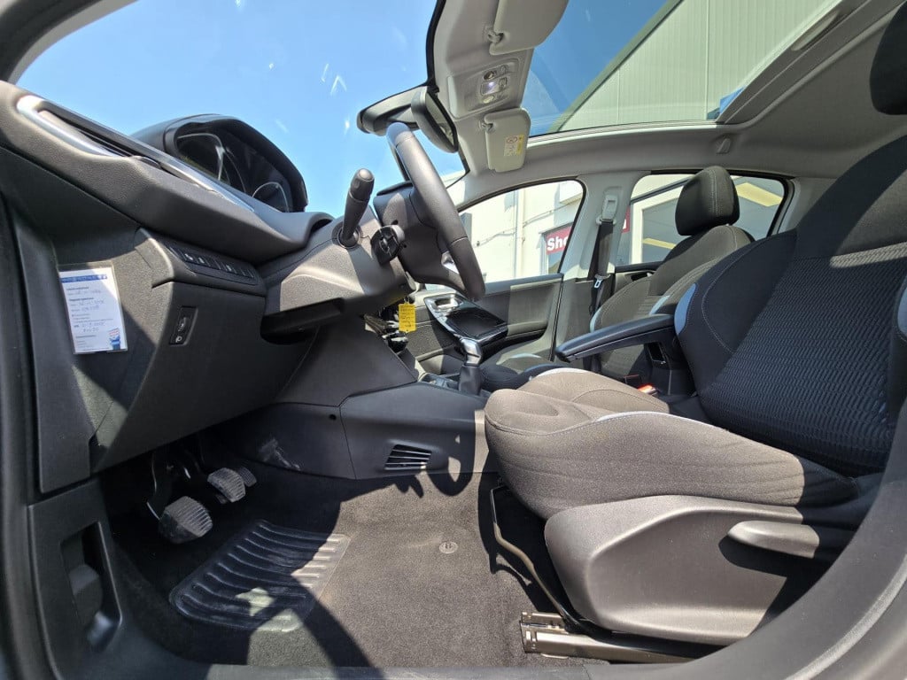 Peugeot 208 1.2 puretech allure