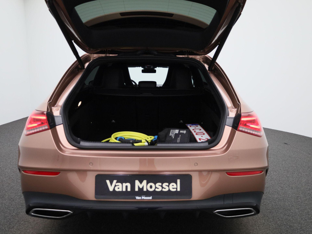 Mercedes-Benz Cla shooting brake 250 e amg line | automaat | stoel verwarmi