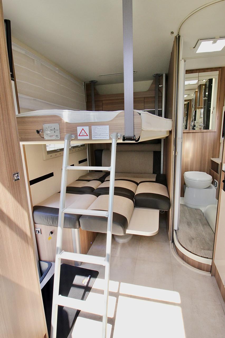 Chausson Welcome 500 (Uniek compacte camper 5.67mtr.)