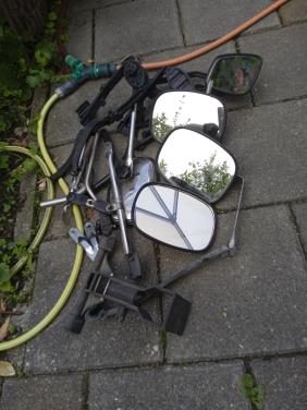 Caravanspiegels met beugels enz....