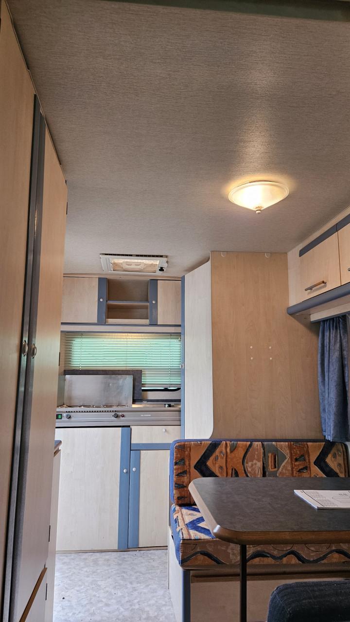 ADRIA UNICA 430 TS 1998 bj VASTBED TREINZIT