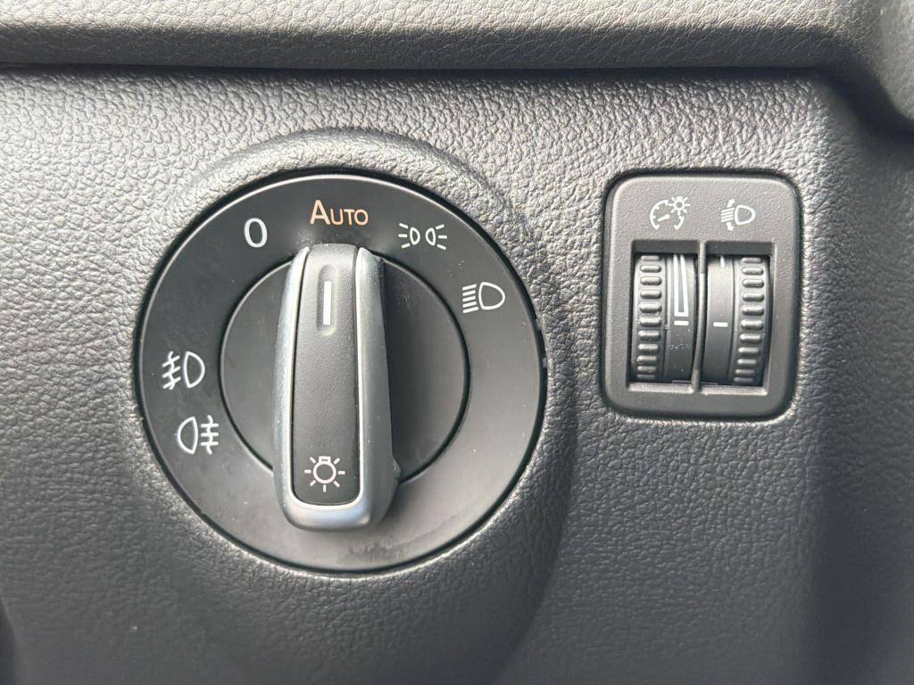 Volkswagen Tiguan 1.4 tsi sport&style | panodak | trekhaak | navi