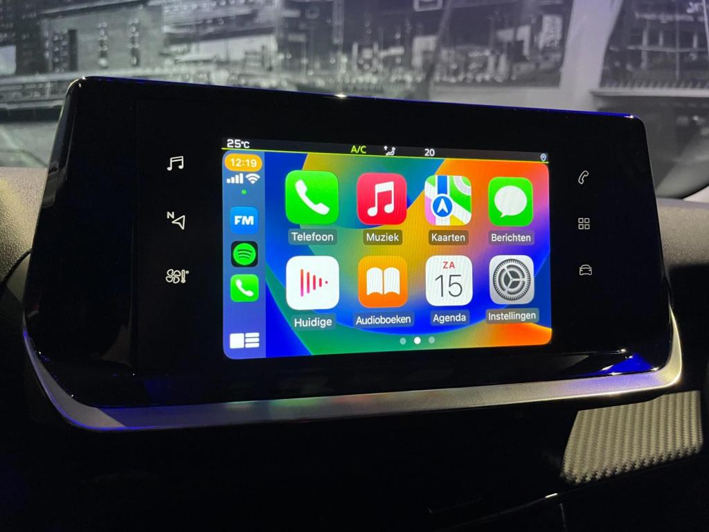 Peugeot 2008 1.2 puretech allure *camera*carplay*led*keyless