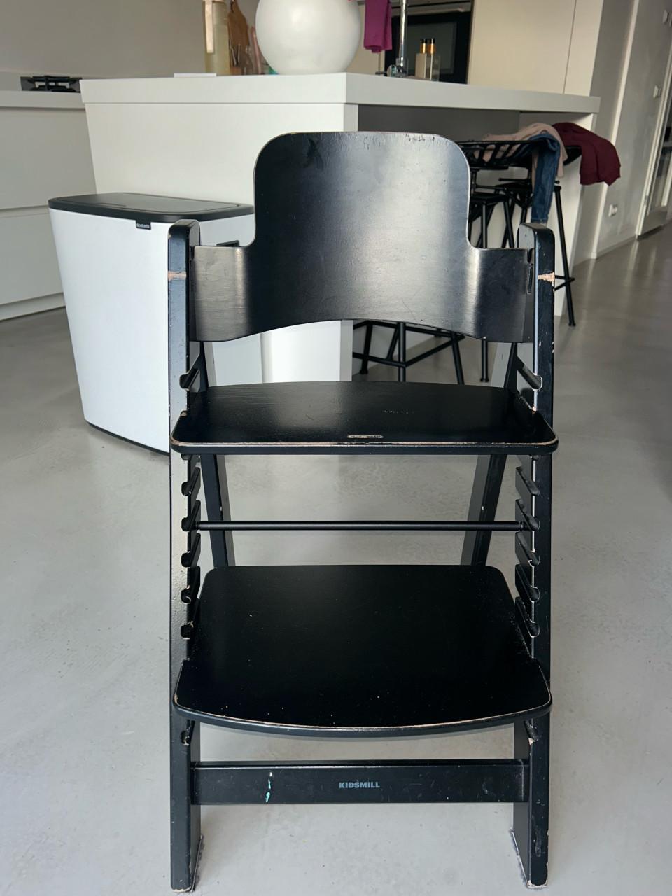 Kidsmill stoel met accessoires