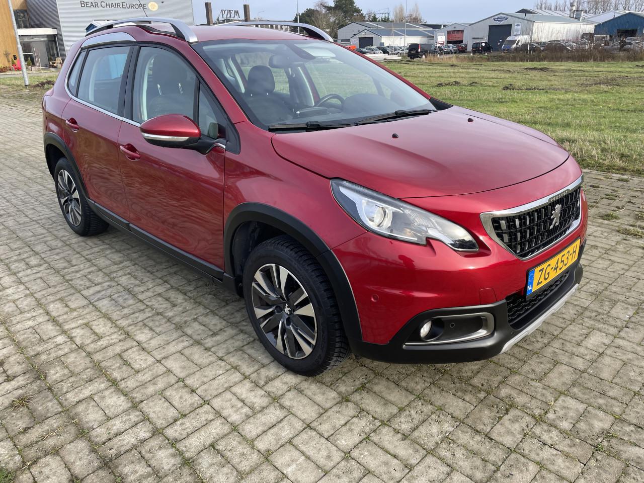 Peugeot 2008 1.2 pure tech allure 81000km automaat