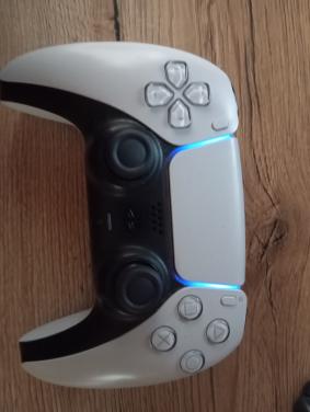PS5 controller