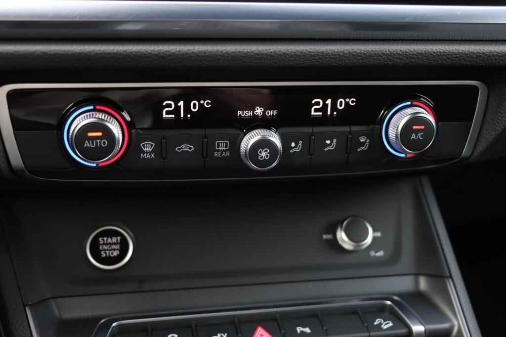 Audi Q3 45 tfsi e s edition 245pk s tronic | soh 99,7% |