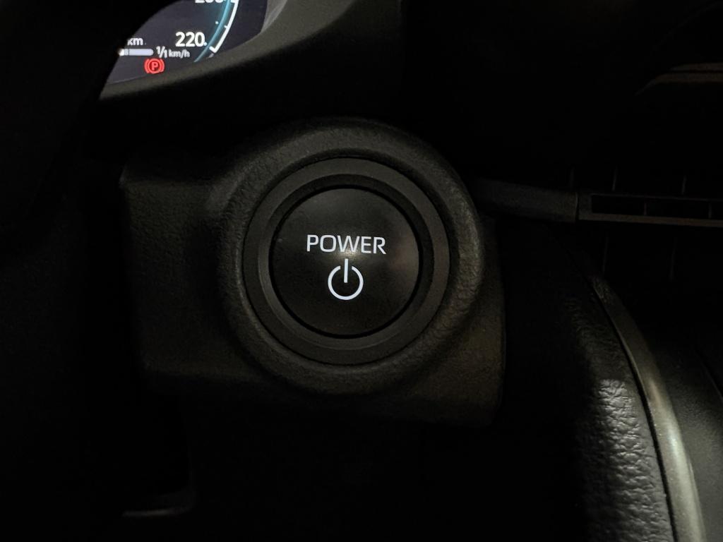 Toyota C-hr 1.8 hybr 140 first edition| 360camera| adap.cruise| elek.klep