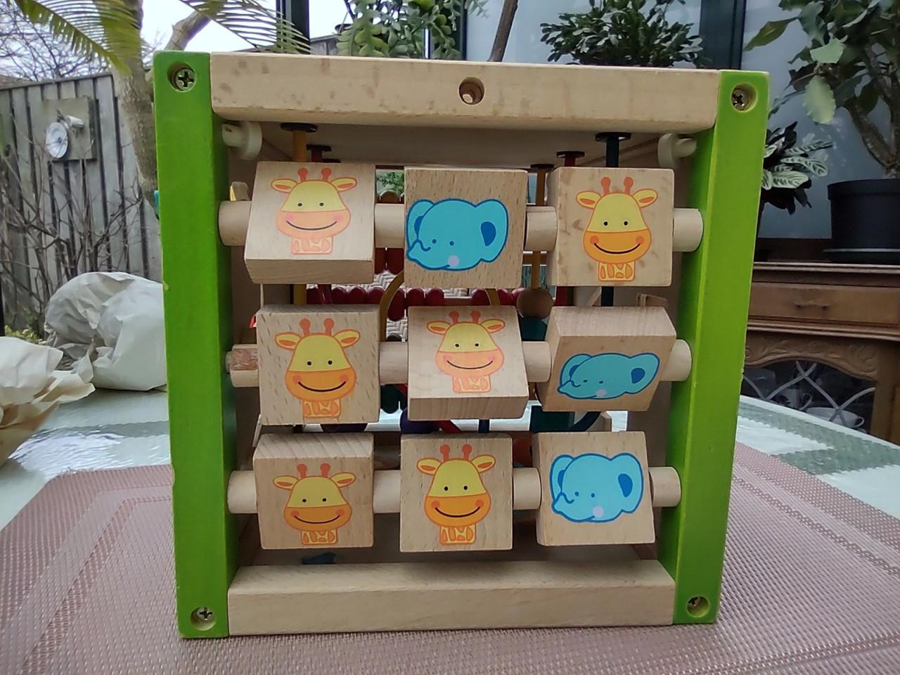 Keyrig nette multifunctionele speelbox of speeldoos. Ever Earth.