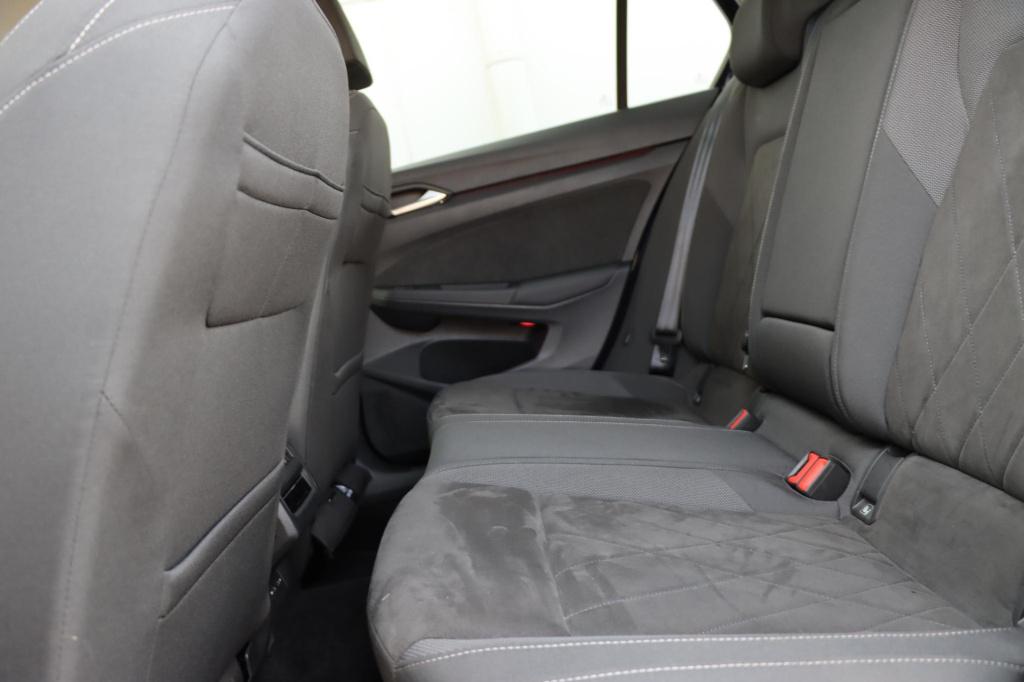 Volkswagen Golf 1.4 ehybrid style 204pk dsg6 | soh 95% |