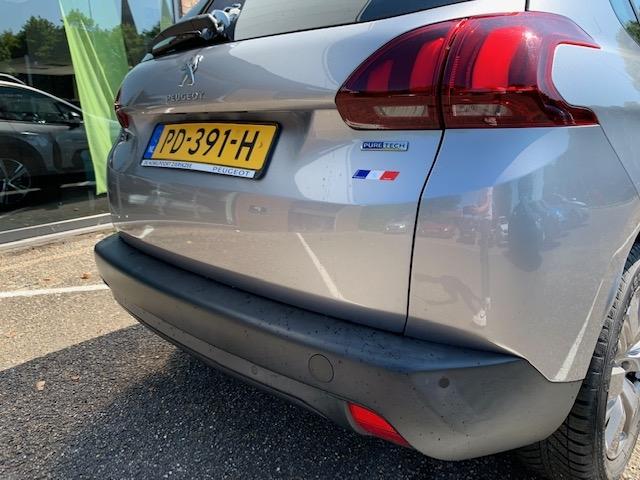 Peugeot 2008 blue lion 1.2-110pk navigatie | cruise control | airco | panor