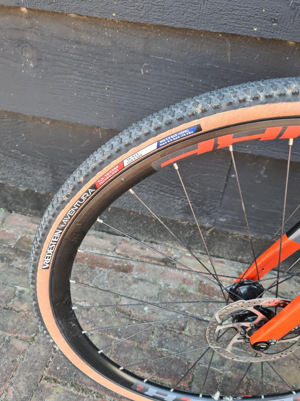 Gravelbike - Cube Cross Race