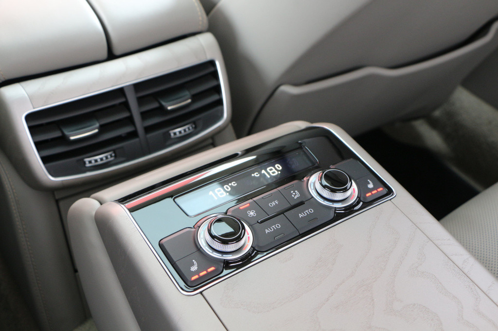 Audi S8 4.0 tfsi s8 plus quattro *keramisch *design selection