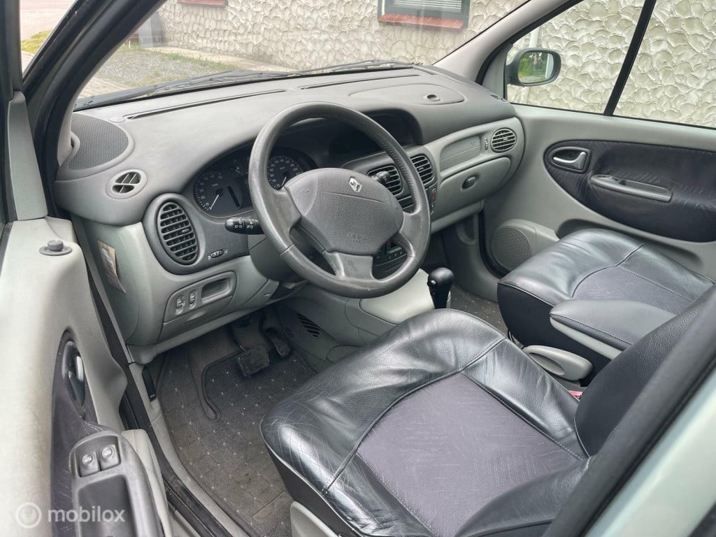 Renault Scenic 1.6-16v expression