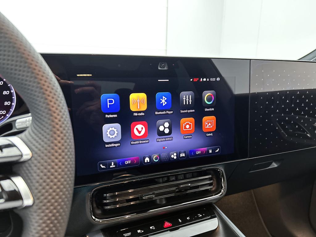 Mercedes-Benz Cla 250+ launch edition 85 kwh | multibeam led | panoramadak 