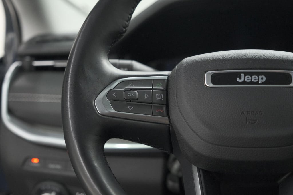 Jeep Compass 4xe 190 plug-in hybrid electric limited | elektrisch panoramad