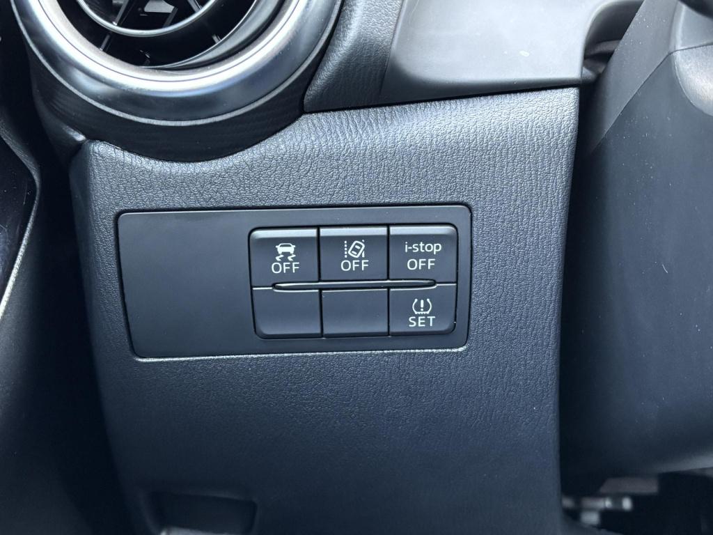 Mazda 2 1.5 skyactiv-g luxury i-activesense pack, nl-auto!
