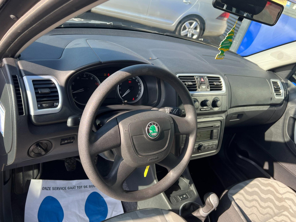 Skoda Fabia combi 1.4-16v ambition business line, airco, trekhaak enz...