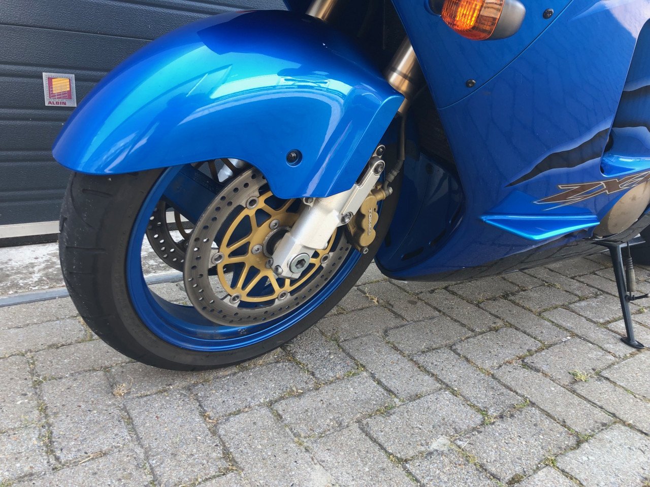 Kawasaki ZX12-R uit 2002 van 1e eigenaar! Keurige originele staat €3500,-