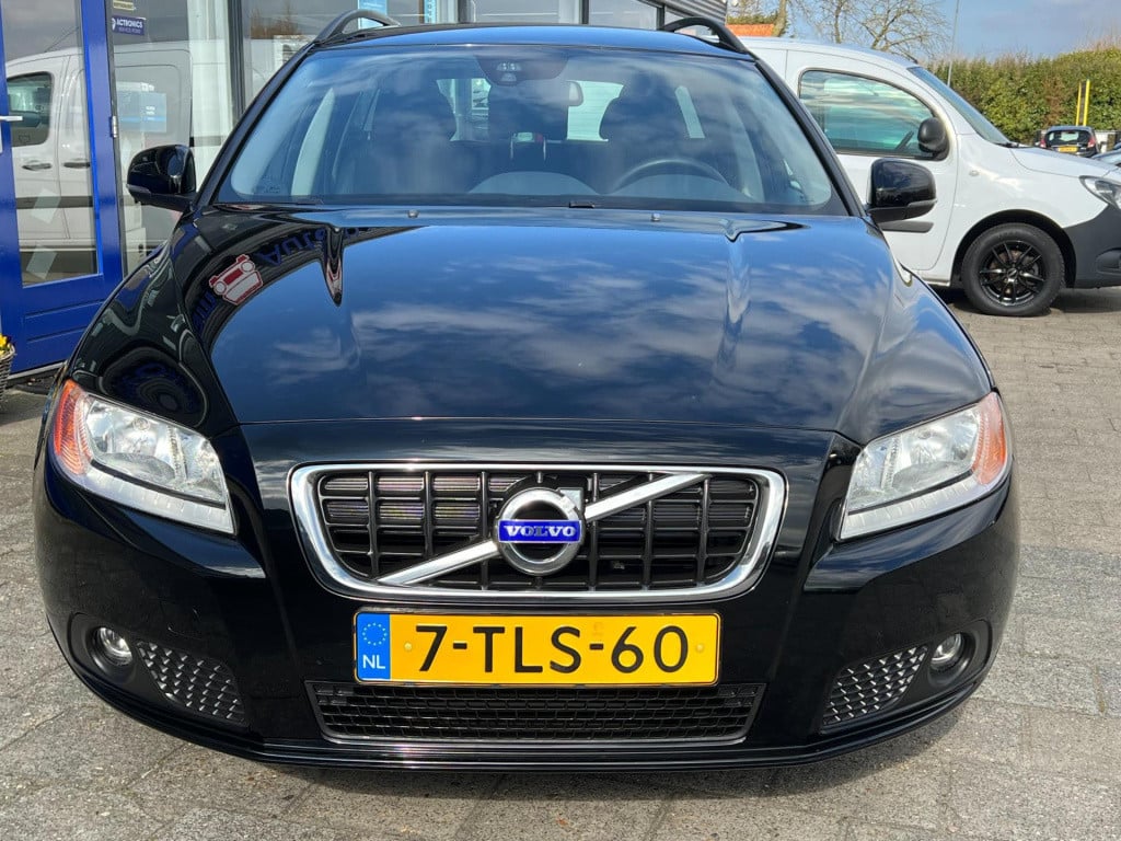 Volvo V70 1.6 d2 kinetic, trekhaak, navi, parkeersensoren enz...