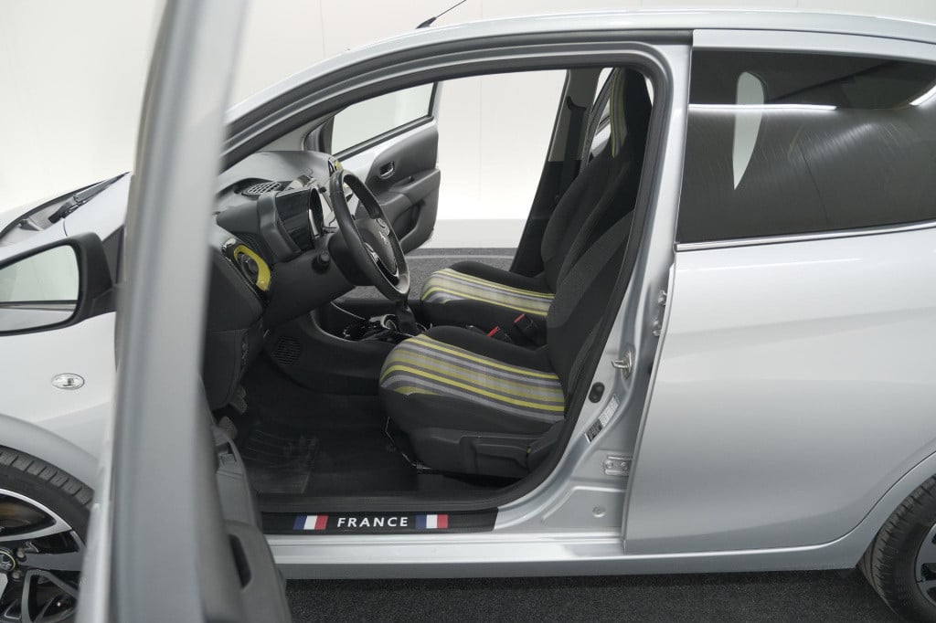 Peugeot 108 1.0 e-vti allure | unieke kilometerstand | camera | climate con