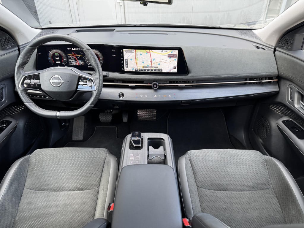 Nissan Ariya evolve 91 kwh nl-auto + 1e eigenaar! | panoramadak | stoelverw