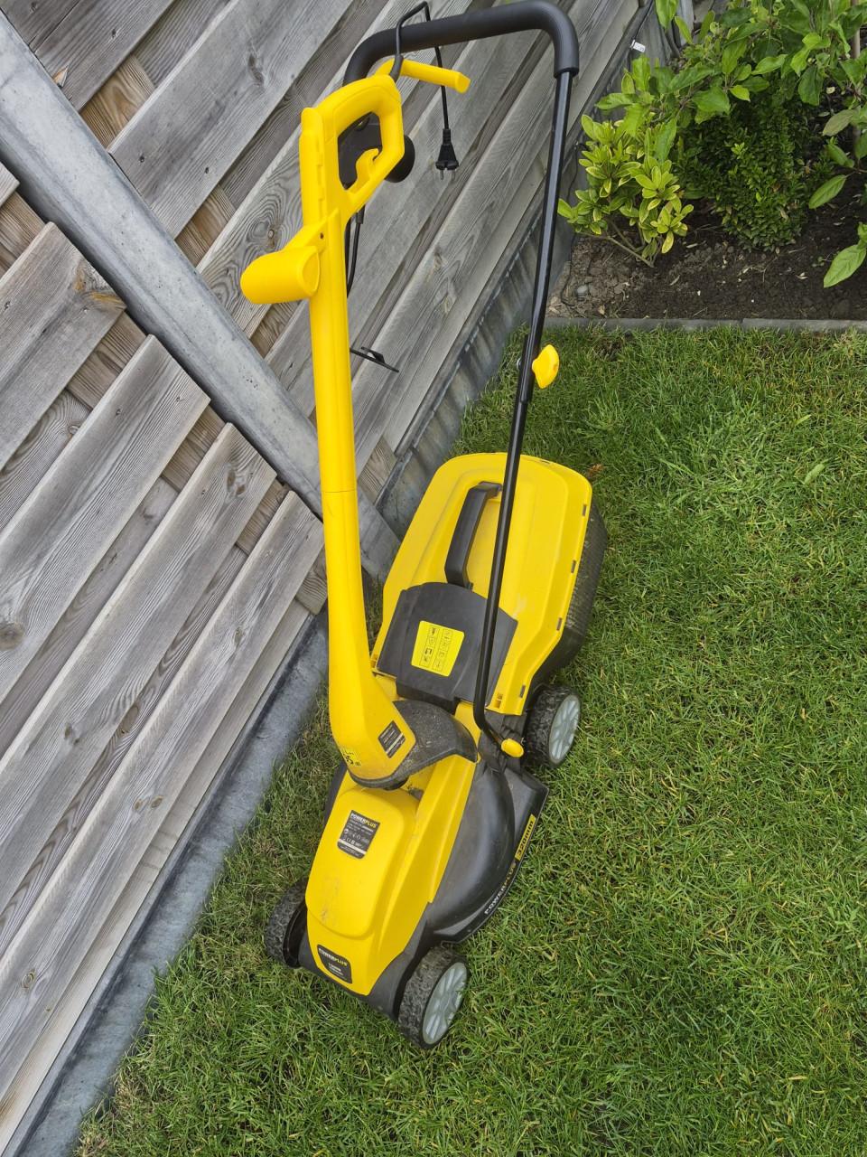 Powerplus Elektrische Grasmaaier en trimmer1300W 320mm