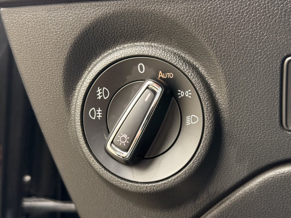 Seat Leon 1.4 ecotsi fr | led | stoelverwarming | parkeersensoren |