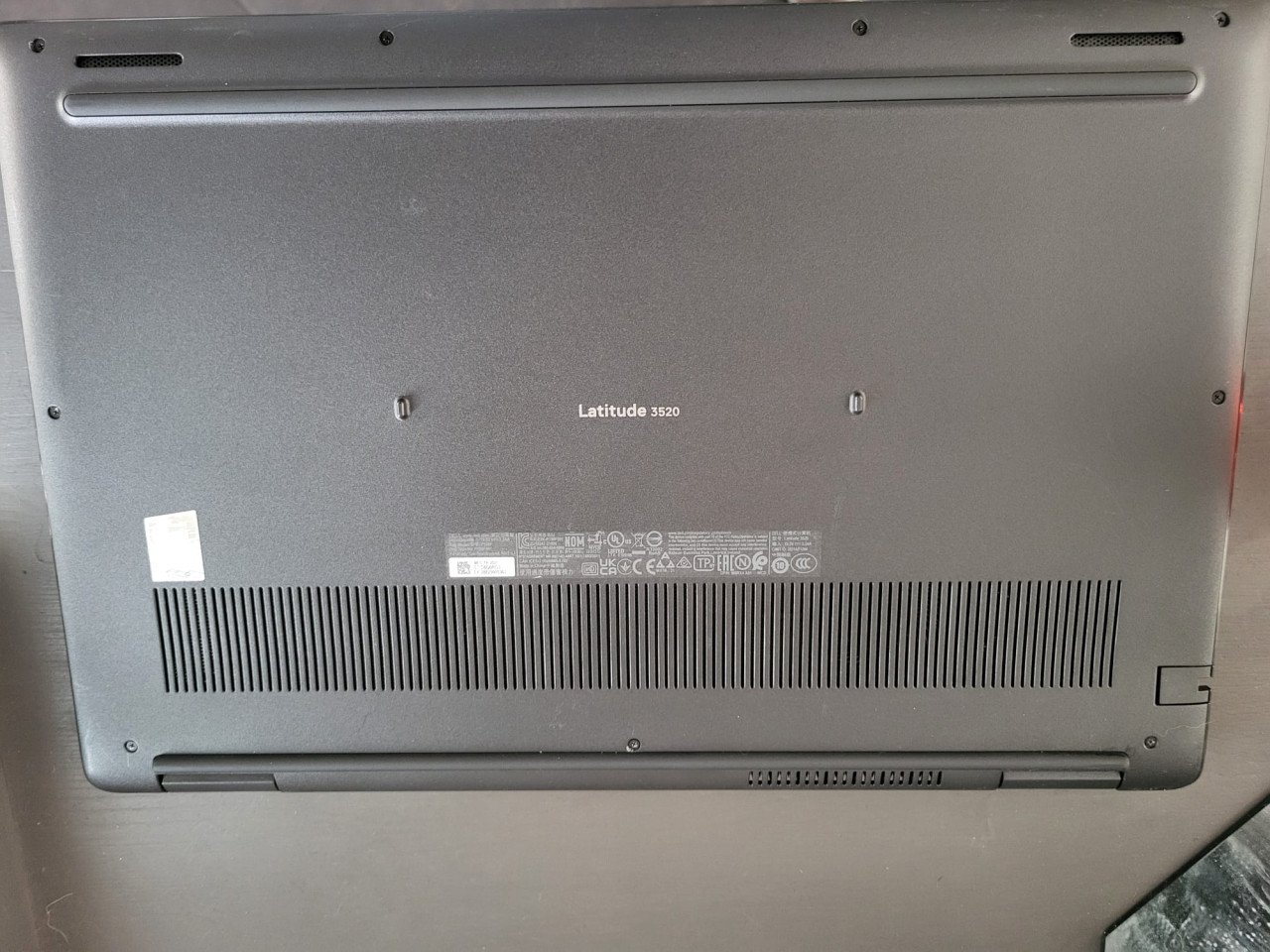 Te koop zeer nette Dell latitude 3520