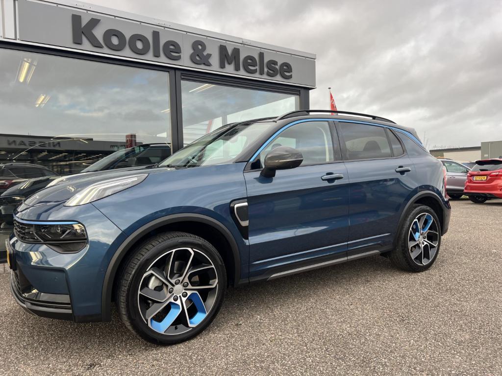 Lynk & Co 01 1.5 261pk phev plug inn hybrid , pano dak,360gr camera , car p