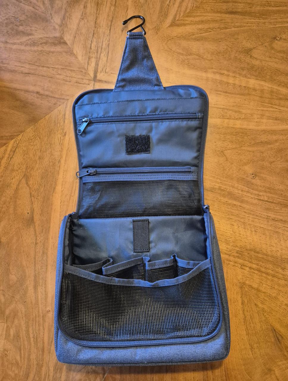 Handige compacte toilettas