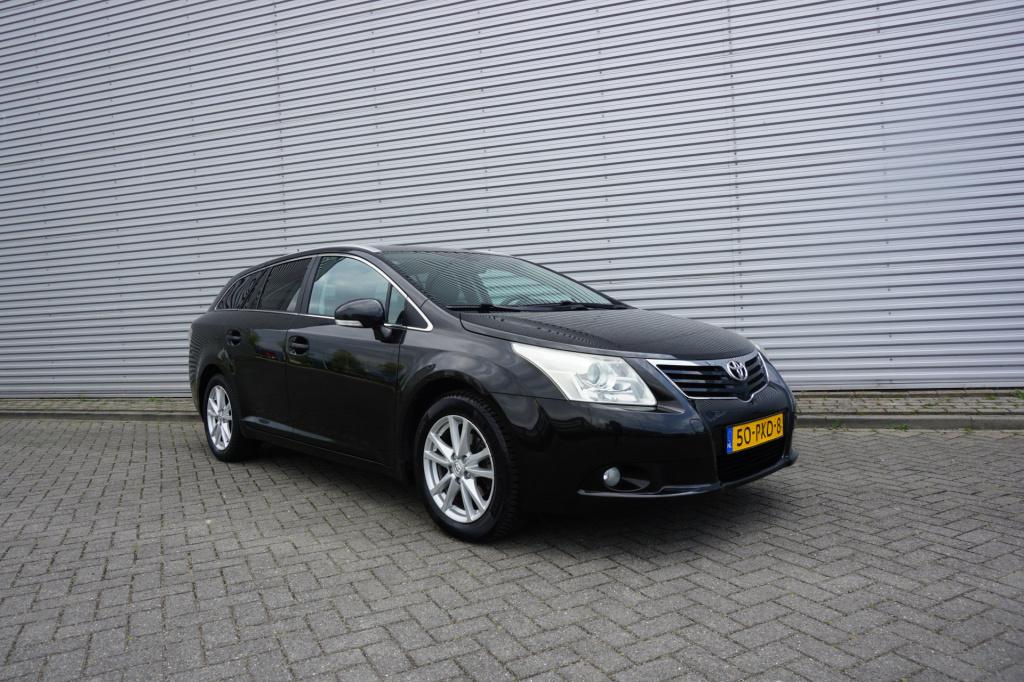 Toyota Avensis wagon 2.0 vvti business automaat - climate / cruise / camera