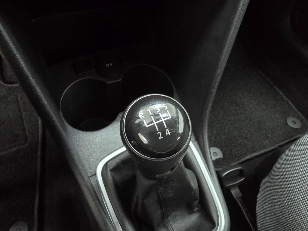 Volkswagen Polo occasion 1.2 tsi met carplay radio en 5 deurs uitv. | tweed