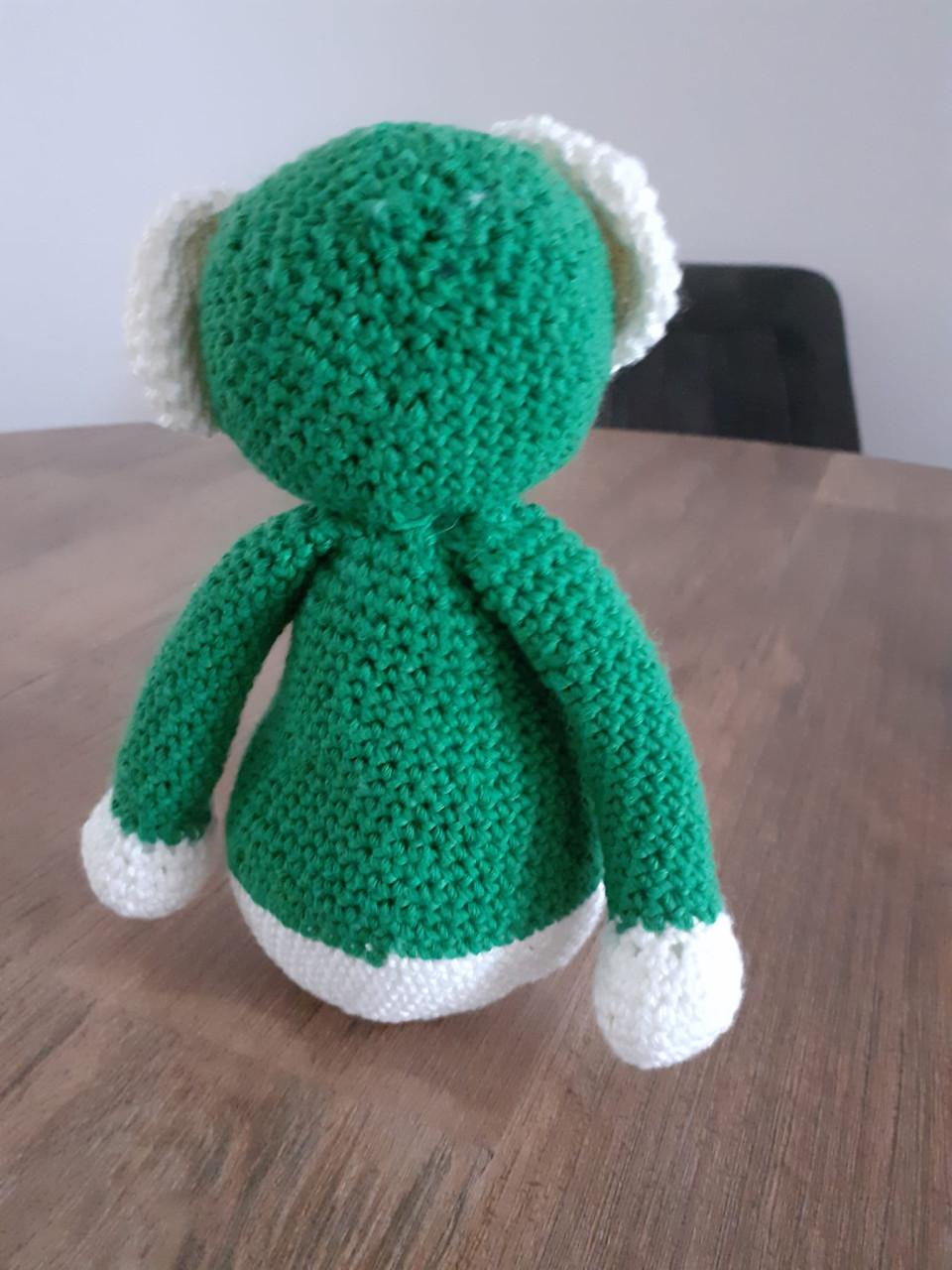 Gehaakte tuimelaar, 2 stuks: 1 olifant en 1 hond - 5 euro per stuk