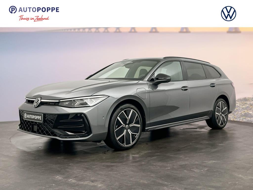 Volkswagen Passat r-line edition plug in hybride 204 pk black style plus pa