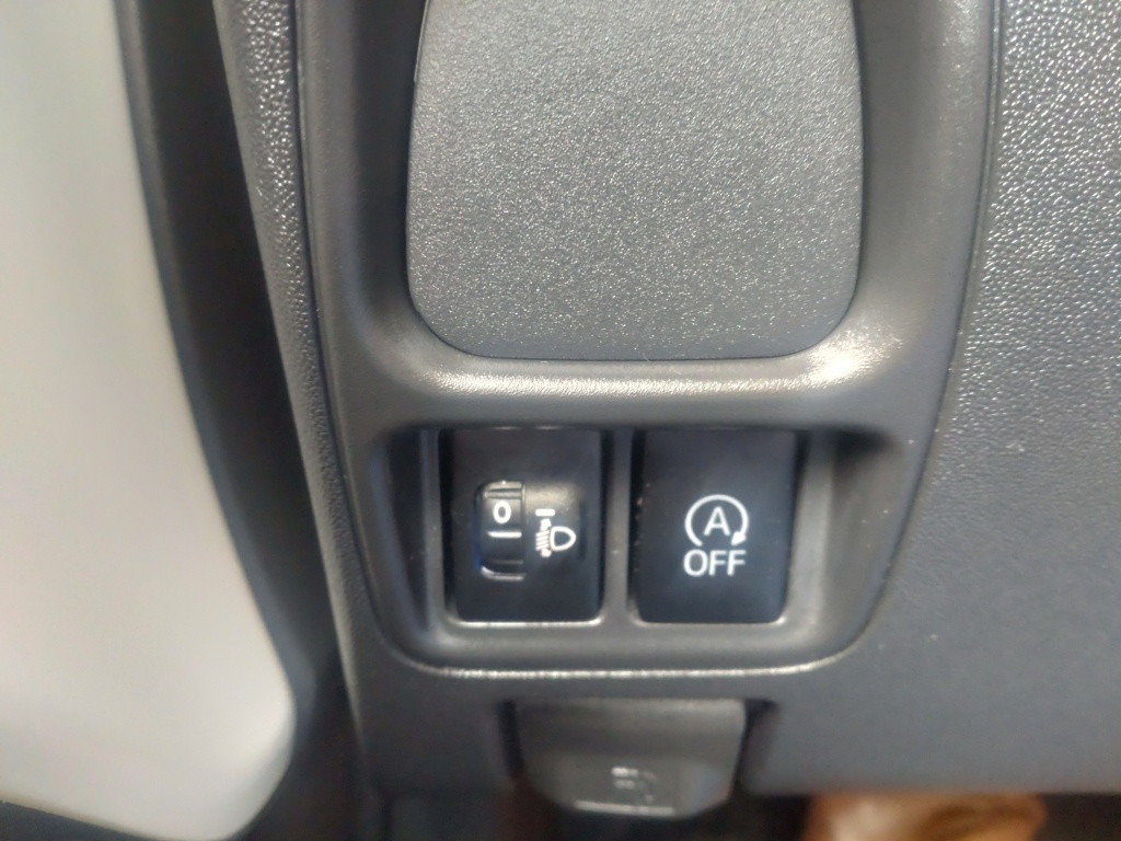 Peugeot 108 1.0 e-vti blue lion
