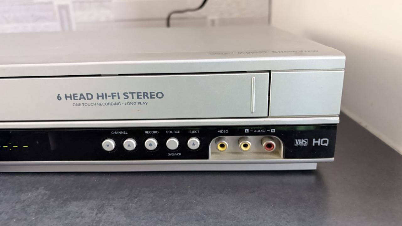 Philips DVD/VHS combispeler