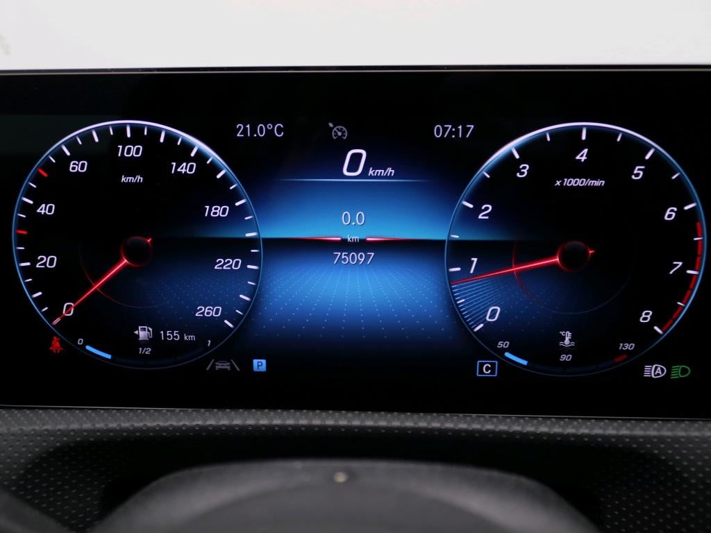Mercedes-Benz A-Klasse 160 business solution amg handgeschakeld amg line |
