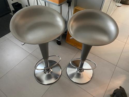 2x design bar krukken  (Magis Bombo)