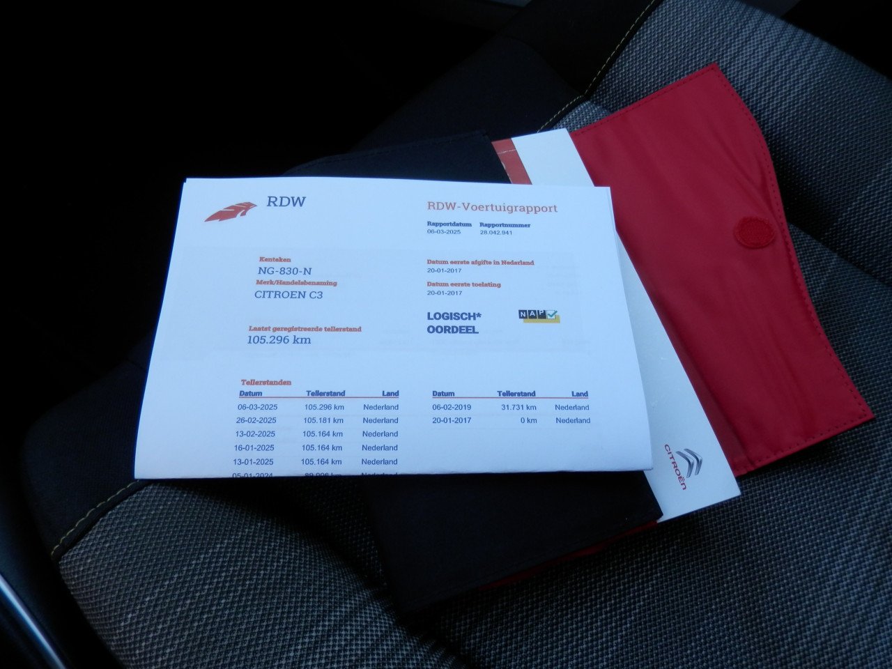 Auto Garant Biedt Aan: Citroen C3 1.2 Pure Tech Feel
