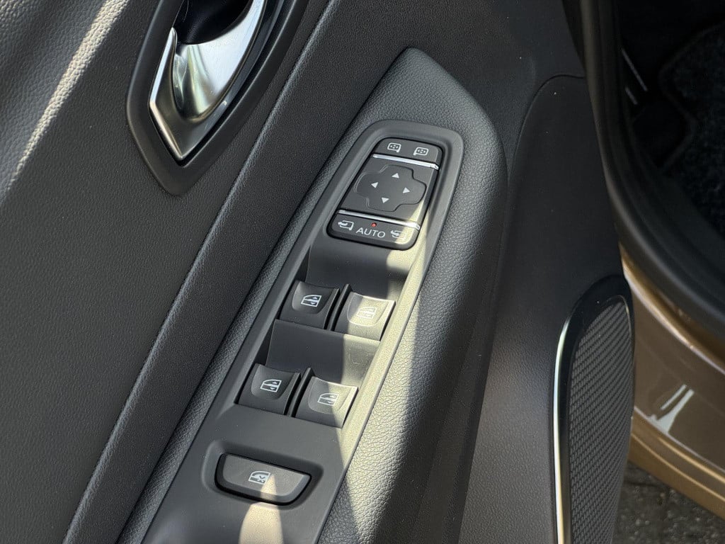 Renault Captur 0.9 tce intens easy life pack | trekhaak | navigatie | camer