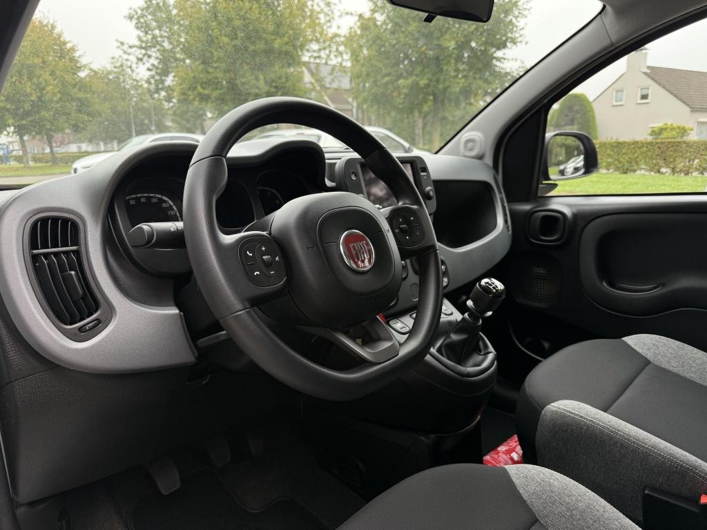 Fiat Panda 1.0 hybrid city life - carplay - android auto -