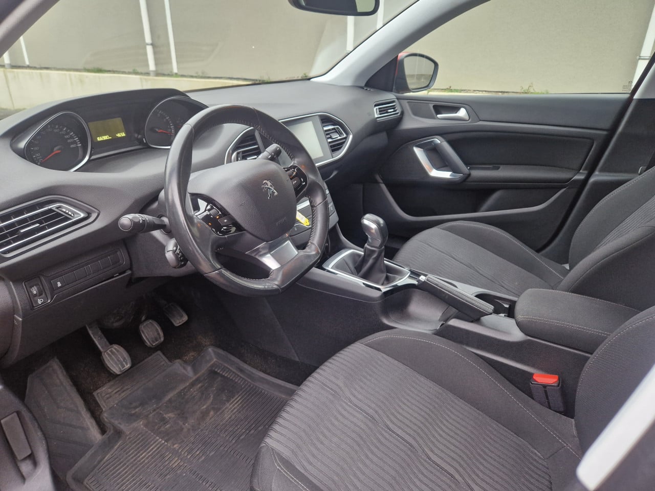 Peugeot 308 1.2 VTi Active