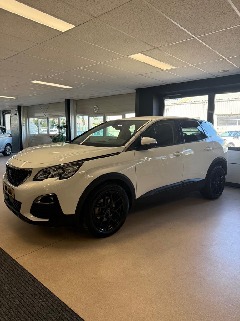 Peugeot 3008 1.2 puretech active