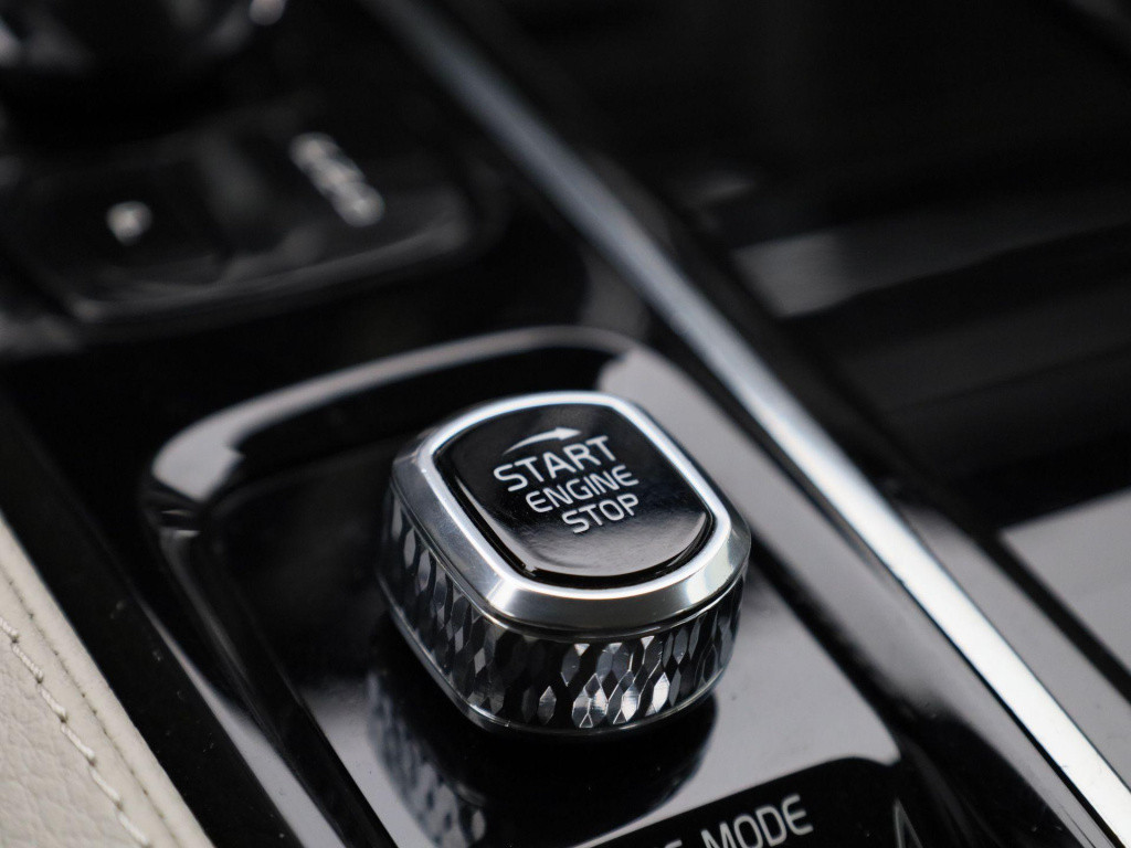 Volvo V90 2.0 t6 awd inscription | navigatie | apple carplay / android auto